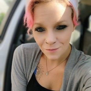 Meet your Posher, Caityy